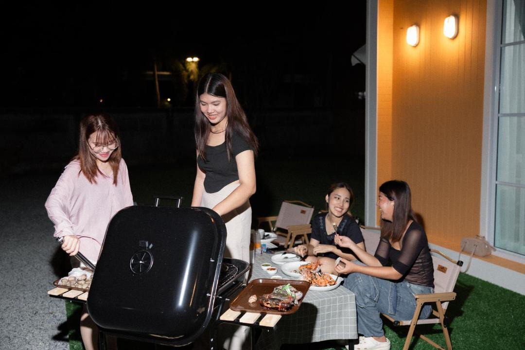 Photo of Others in Saen Suk