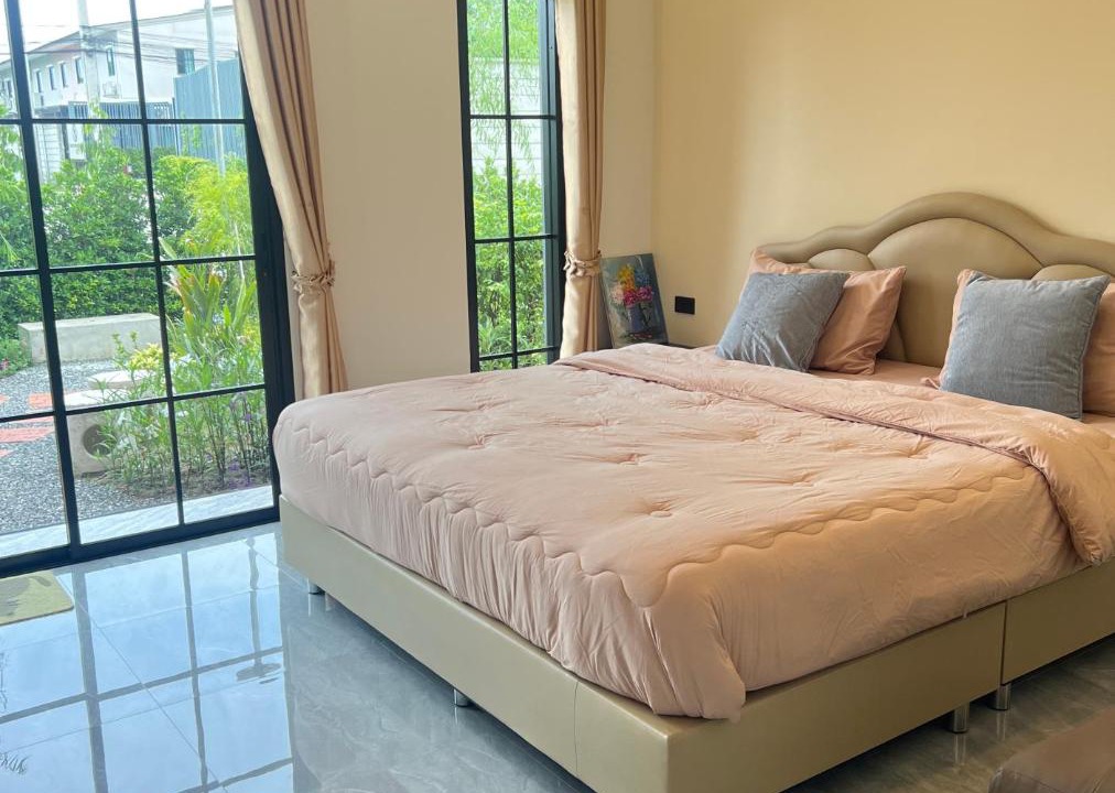 Photo of Bedroom in Racha Thewa