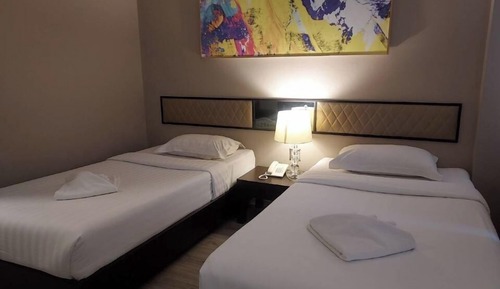 Deluxe Twin Room