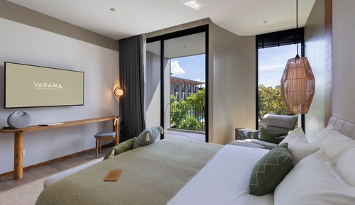 Luxe Ocean View King