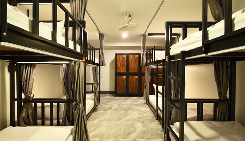 Dorm 8 Shared Bathroom- Age 18-40