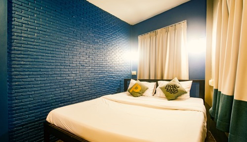 Basic Double Room, 1 King Bed