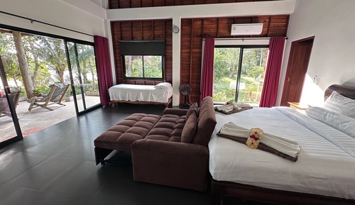 Piman Pu Arthouse - 2 King Beds (with A/C)
