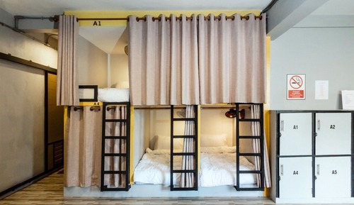 4-Bed Mixed Dormitory with Shared Bathroom