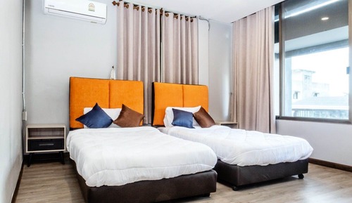 Standard Twin Room