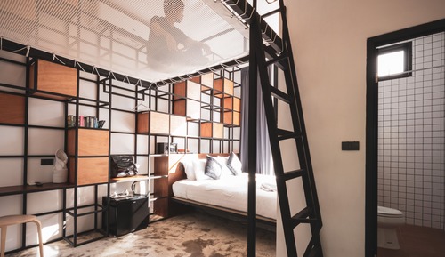 Hammock Room