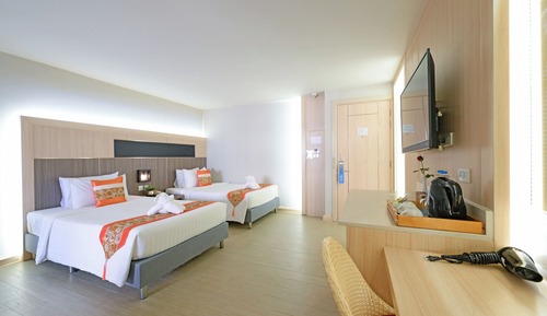 One Bedroom Twin
