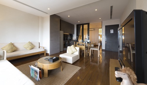 One Bedroom Deluxe Sea View with Balcony and Free Minibar