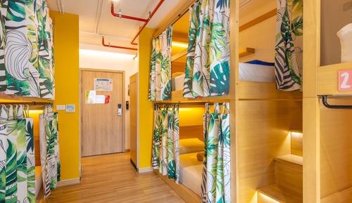  8-Bed Mixed Dormitory Room