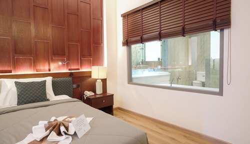 Exclusive Room, Bathtub, Pool View