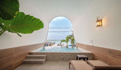 Room, Beach View