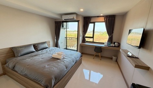 Superior Room, Lanai, City View