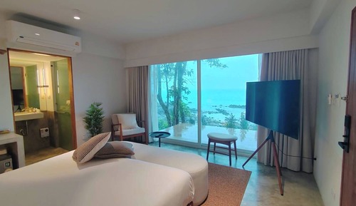 Basic Double Room, Patio, Sea View