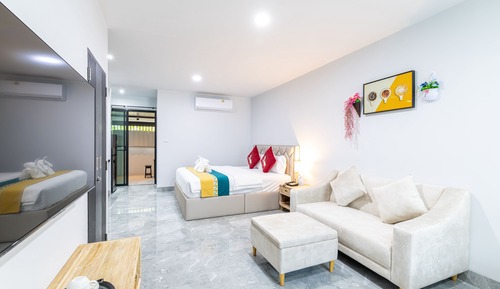 Family Suite, Kitchenette, Garden View