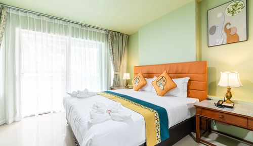 Classic Double Room, 1 King Bed, Garden View