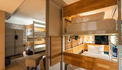 Deluxe 10 Bed Dorm Room (with Balcony)