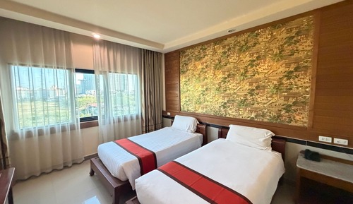 Standard Twin Room
