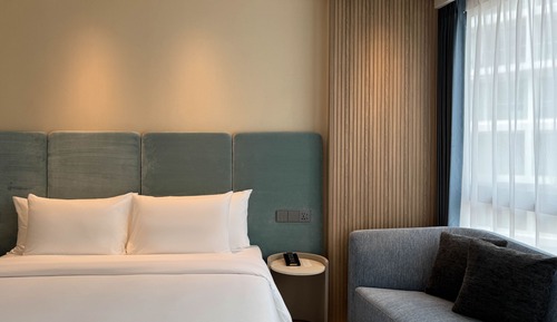 Standard King Room