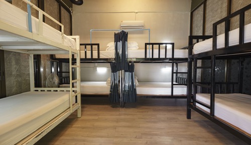 Bed in 8-bed mixed dormitory room