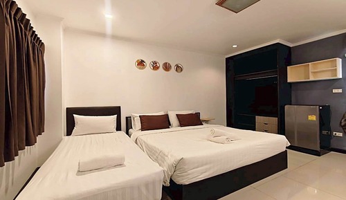 Triple Room