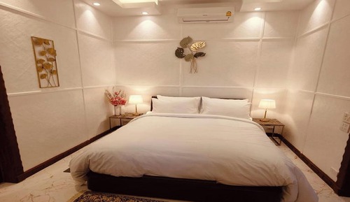 Standard Double Room, 1 Queen Bed