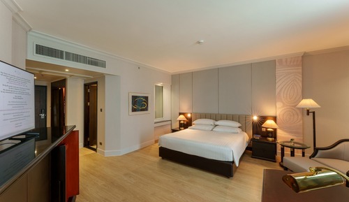 Premier Corner Double Room