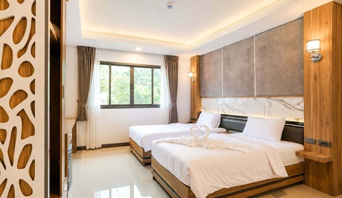 Deluxe Twin Room