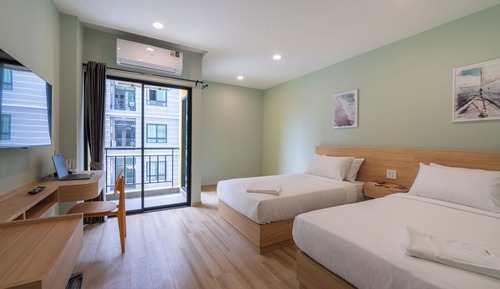 Standard Twin Room, City View