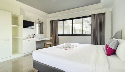 Corner Double Room Only