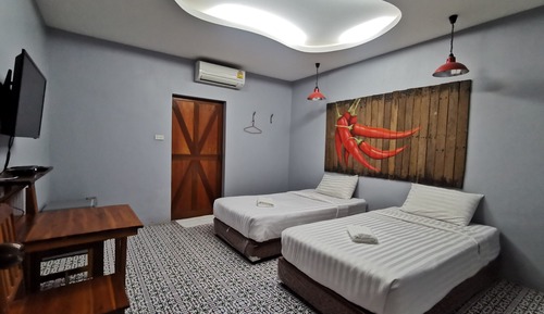 Standard Twin Room