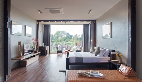 Grand Villa