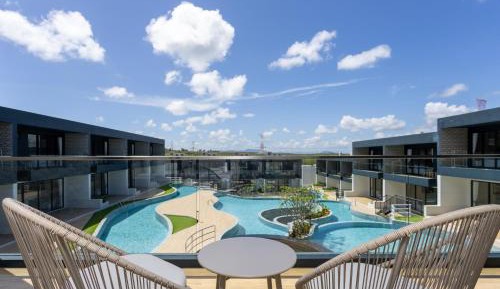 One-Bedroom Villa with Pool Access