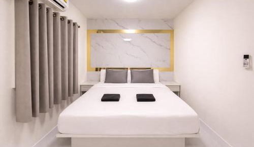 Three-Bedroom Townhouse