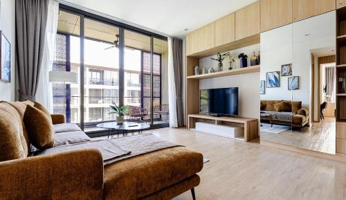 Apartment with Pool View 