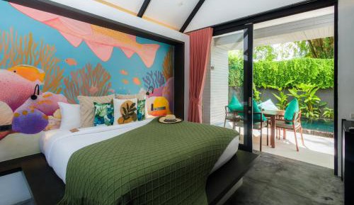 Family Pool Villa