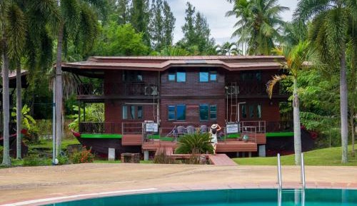 Deluxe Double or Twin Room with Lake View