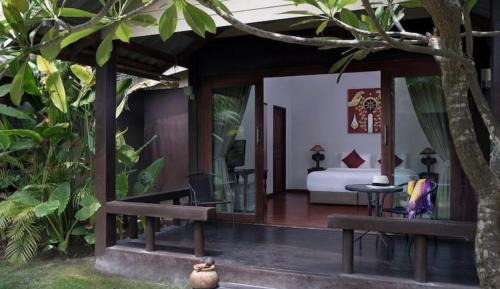Bungalow Garden Wing