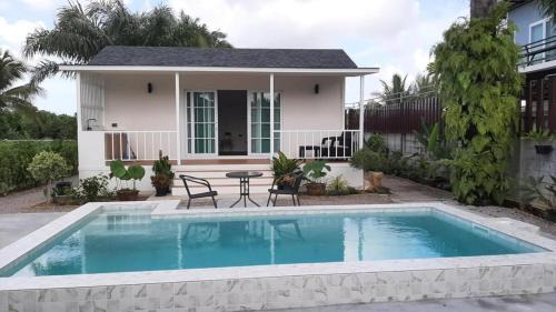 One-Bedroom Villa