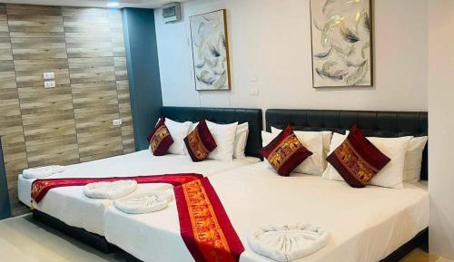 Deluxe Family Room