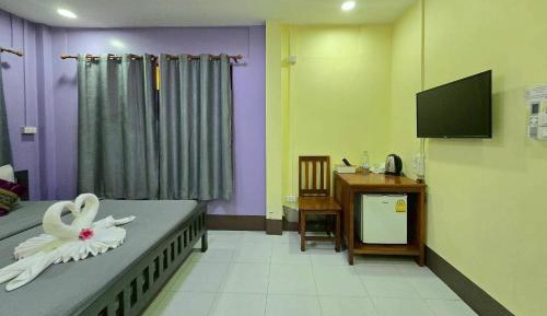 Deluxe King Room