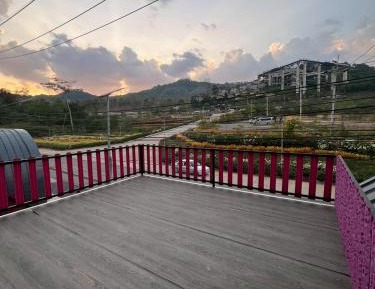 King Room with Mountain View