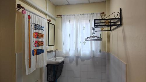 Twin Room with Shower