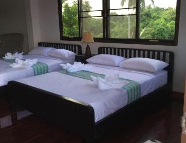 Quadruple Room with Private Bathroom