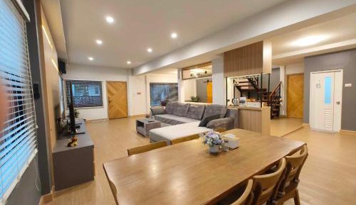Three-Bedroom Vacation Home 