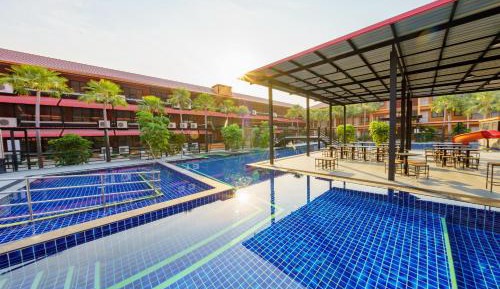 Triple Room with Pool View