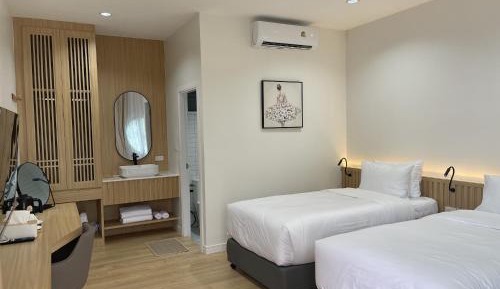 Deluxe Twin Room