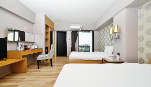 Deluxe Twin Room