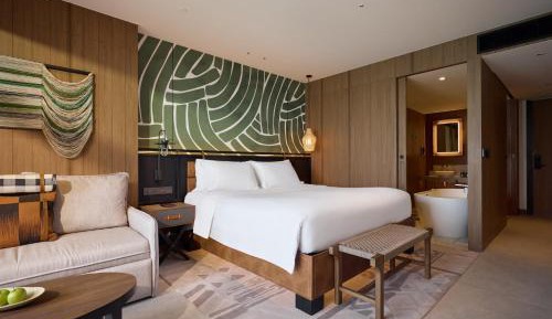 Club Mirage Premium Deluxe Ocean View King