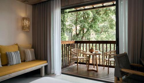 Premium Twin Room with Garden View