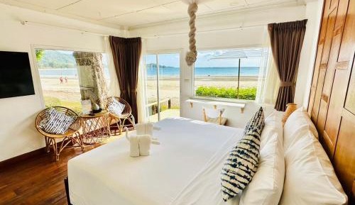 Deluxe Bungalow Beach Front